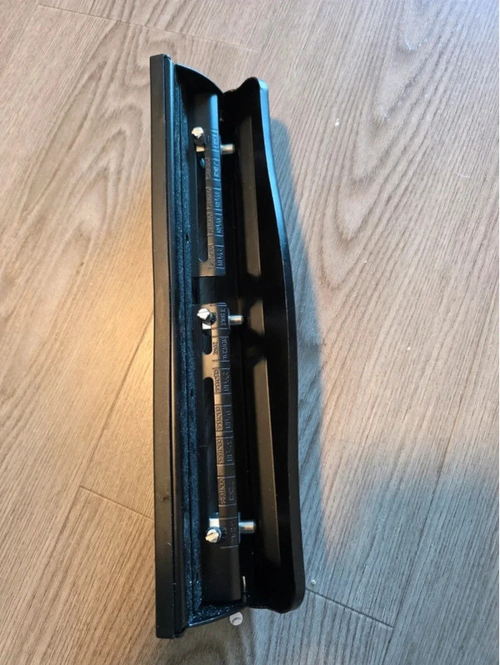 Fellowes 3-Hole Punch Heavy Duty Black Plastic